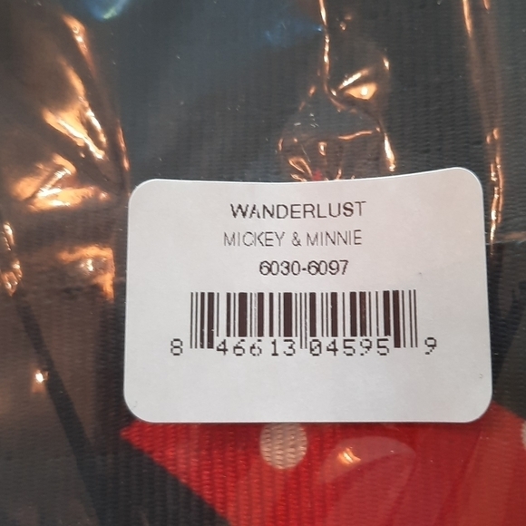 Harveys Seatbelt Mickey and Minnie Wanderlust new - Picture 4 of 4